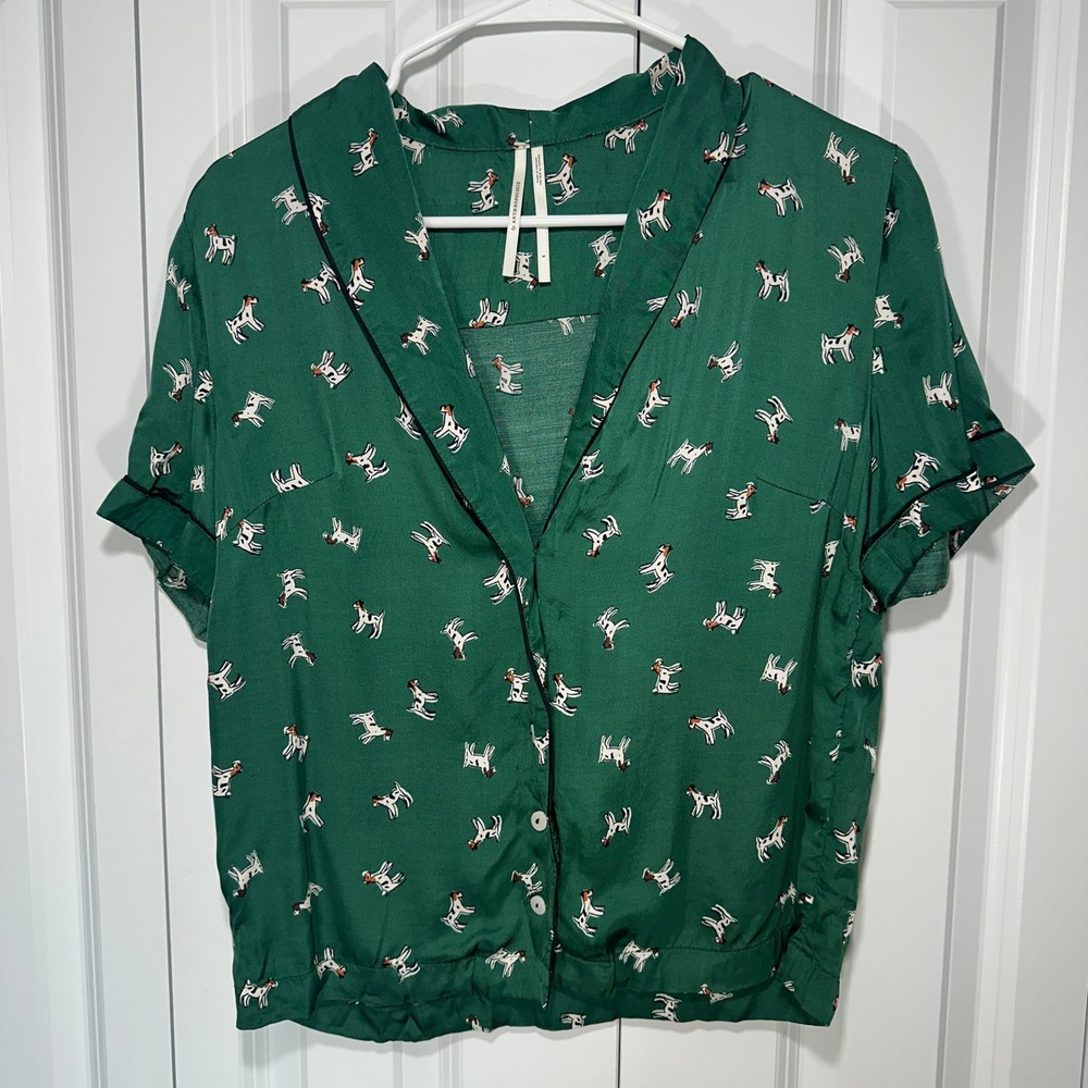 Anthropologie Blouse Womens Small Green Dog Print Short Sleeve Top Pajamas Silky